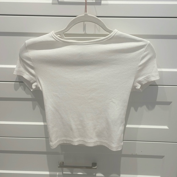 Ribbed white T-shirt size: small brand: H&M - Picture 1 of 4